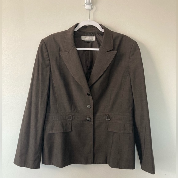 Tahari ASL Jackets & Blazers - Tahari ASL Blazer (Size 16)